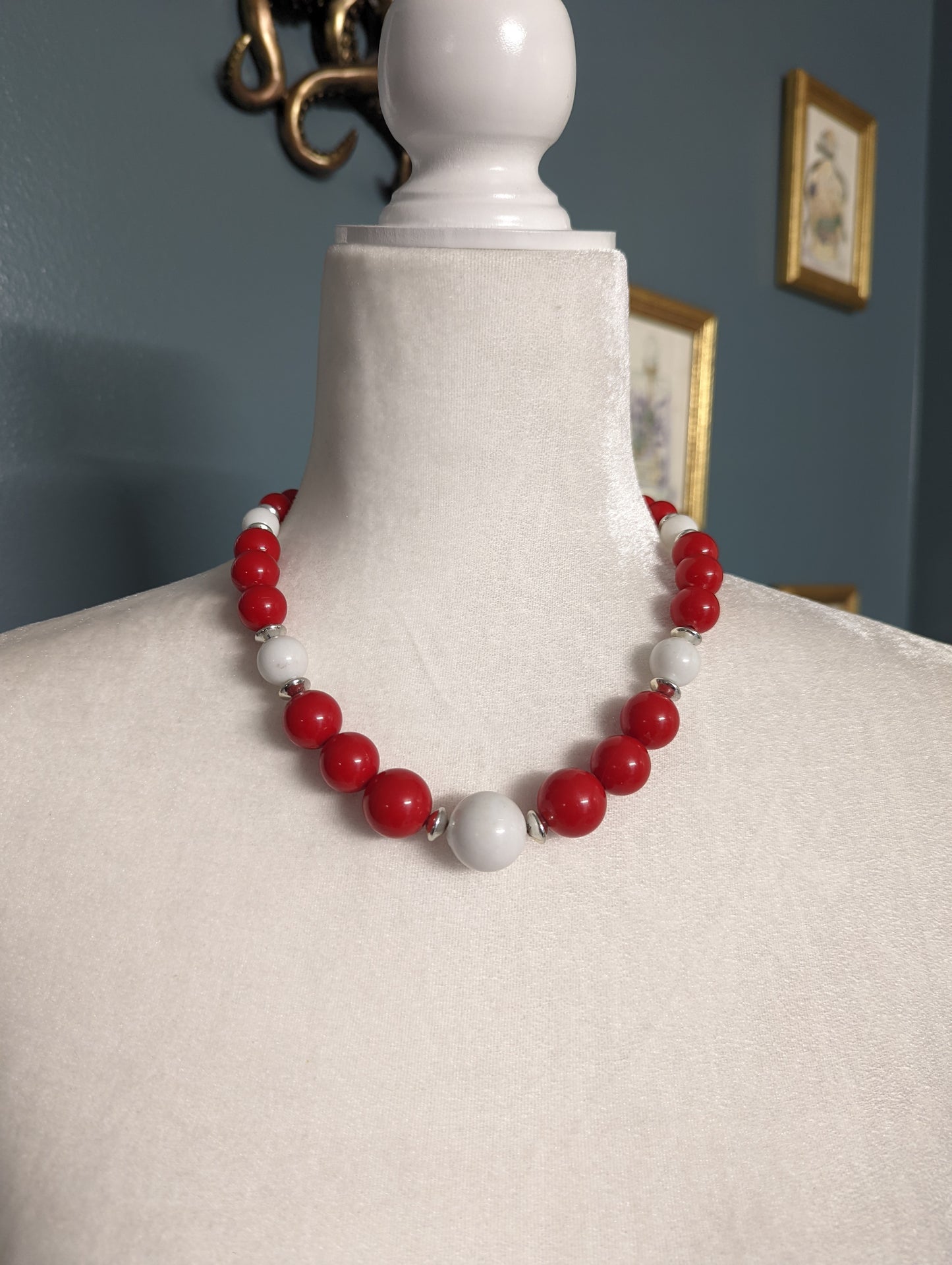 Red and White Chunky Beaded Necklace