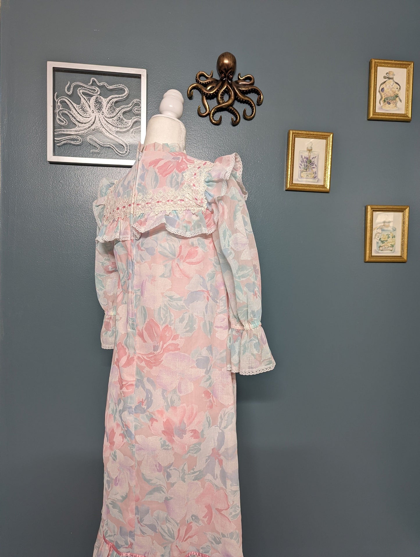 1970s Carol Bennett for Liberty House Hawaii Pastel Floral Prairie Dress