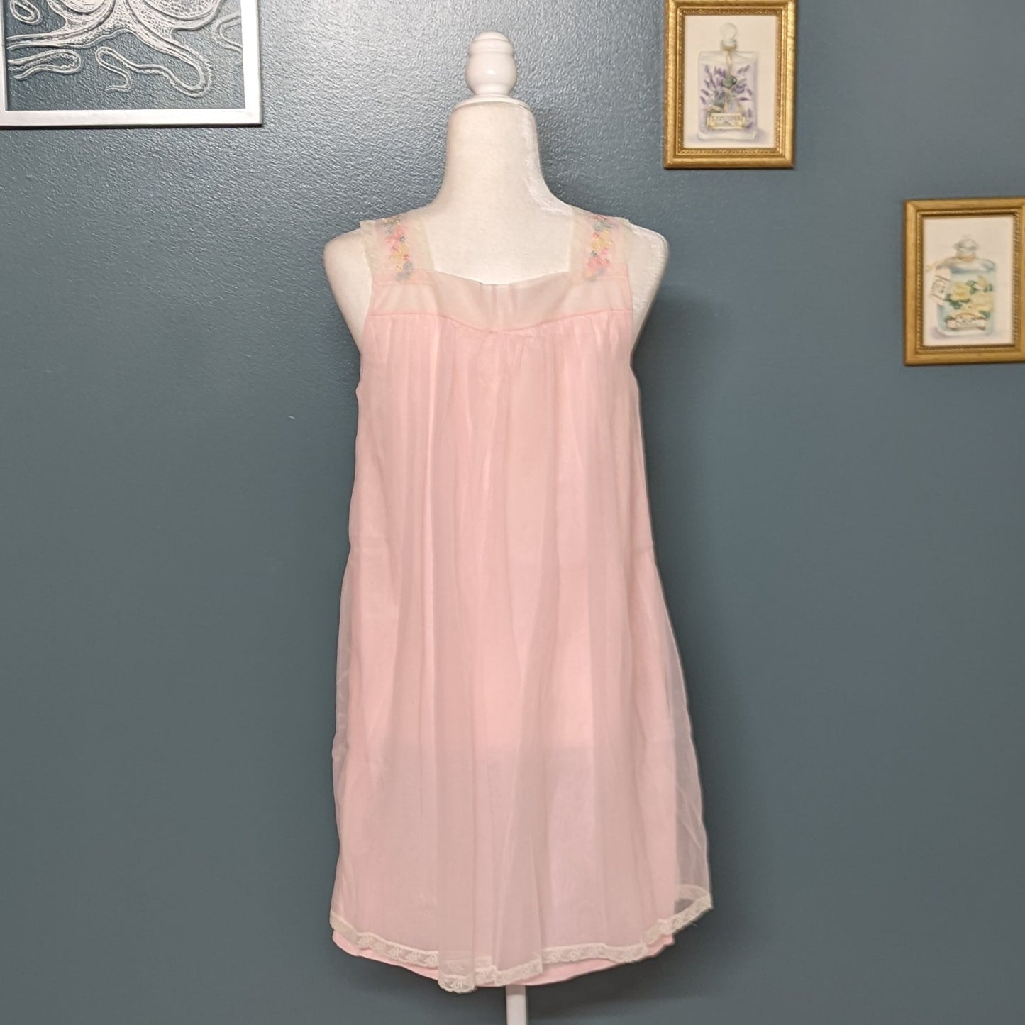 1960s Embroidered Babydoll Nightie Baby Pink