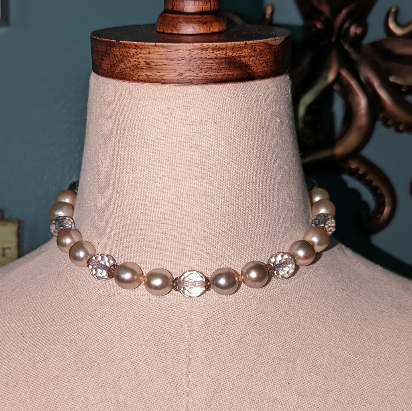 Unsigned Beauty - Cut Glass and Pearl Choker